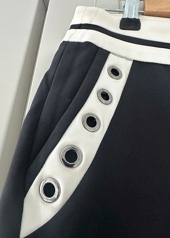 Düğmeli, Beyaz Detaylı Kadın Blazer Ceket ve cigarette pantolon - Görsel 10