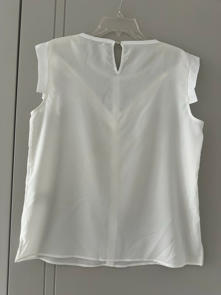V Yaka Kolsuz Beyaz Kadın Bluz - Görsel 4