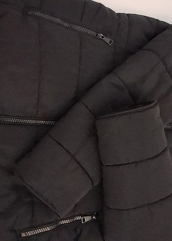 Siyah Fermuarlı Kapüşonlu Kadın Kışlık Mont - Görsel 4