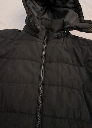 Siyah Fermuarlı Kapüşonlu Kadın Kışlık Mont - Görsel 2