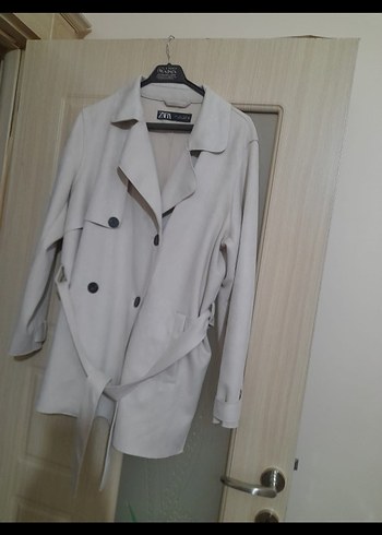 Düğmeli Beyaz Süet Midi Trençkot - Görsel 2