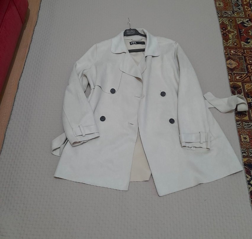 Düğmeli Beyaz Süet Midi Trençkot - Görsel 4