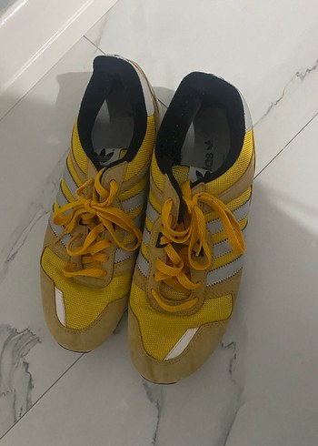 Sarı Spor Ayakkabı Velcro Detaylı