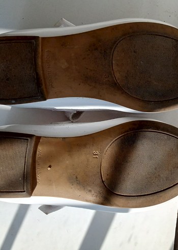 Beyaz Puantiyeli Tokalı Kız Babet - Görsel 4