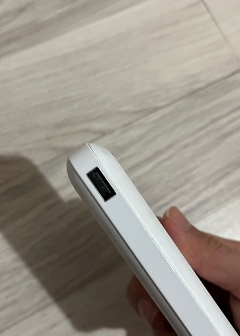 Beyaz TX108 Çoklu Kablo Power Bank - Görsel 3