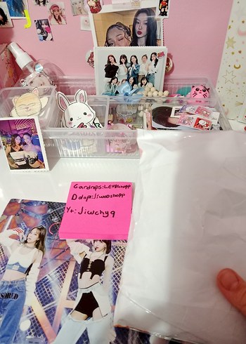 KATSEYE MEGAN BÜYÜK SQUİSHY - Görsel 2