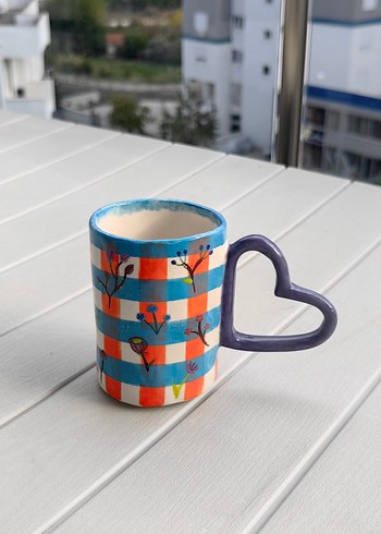 Renkli Kareli Kalp Kulplu Kupa - Görsel 4