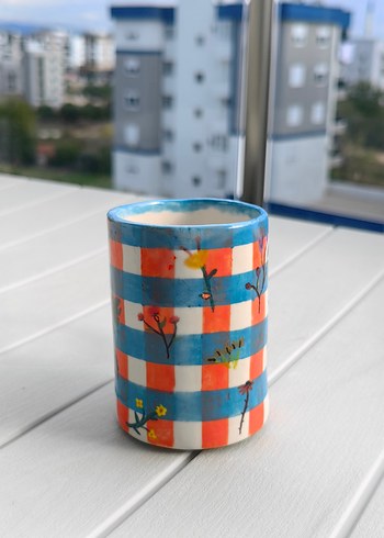 Renkli Kareli Kalp Kulplu Kupa - Görsel 3