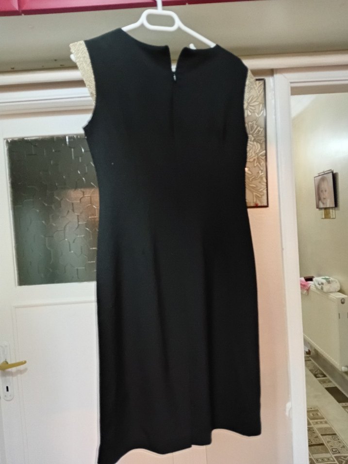 Siyah Nakışlı Kemerli midi boy Elbise - Görsel 4