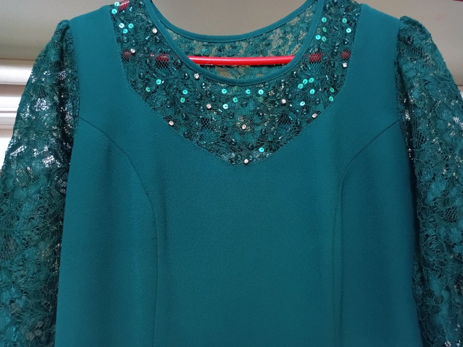 Uzun Zümrüt Yesil Payetli yaka Abiye Elbise - Görsel 3