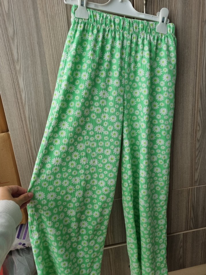 Yeşil Desenli Kız Çocuk Pantolon - Görsel 2