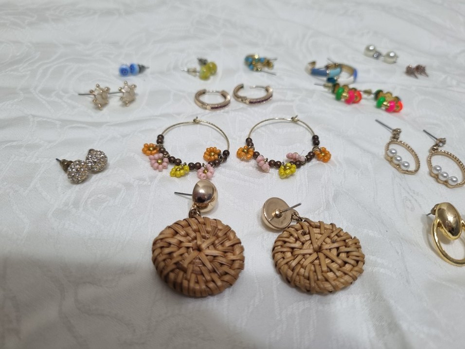 Renkli Boncuklu Mini Bohem Küpeler - Görsel 3