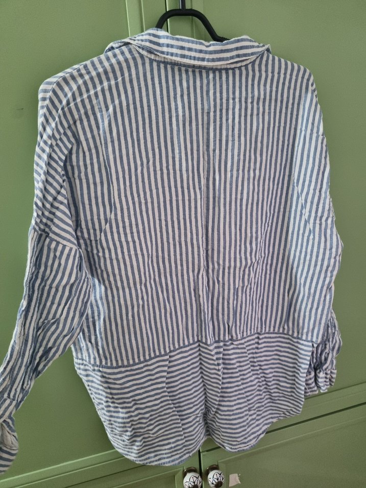 Düğmeli Çizgili Kadın Gömlek - Görsel 4