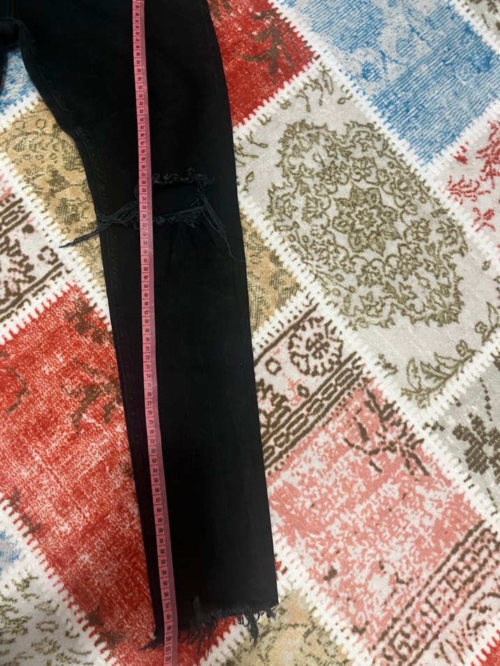 Siyah Yırtık Detaylı Fermuarlı Erkek Jean - Görsel 3