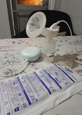 Beyaz Philips Avent Göğüs Pompası