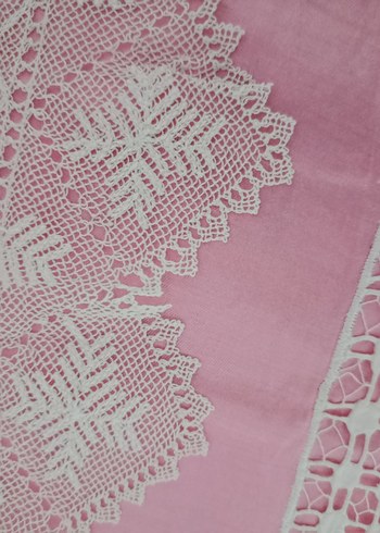 Pembe Nakışlı Yatak Örtüsü - Görsel 6