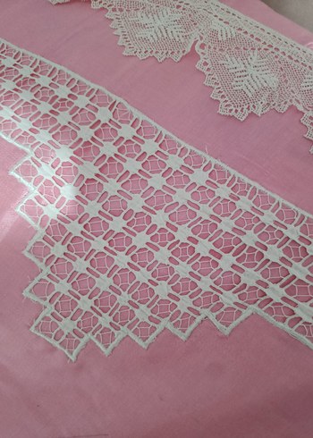 Pembe Nakışlı Yatak Örtüsü - Görsel 7