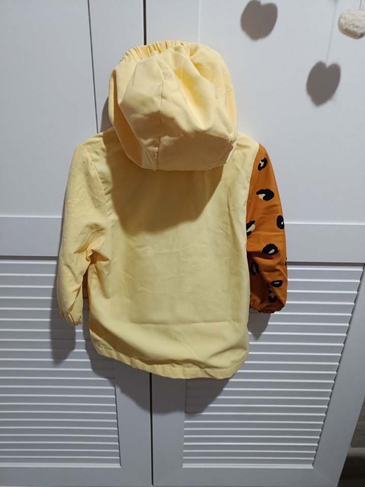 Kapüşonlu Kaplan Desenli Sarı Kız Çocuk Yağmurluk 1 Yaş - Görsel 3
