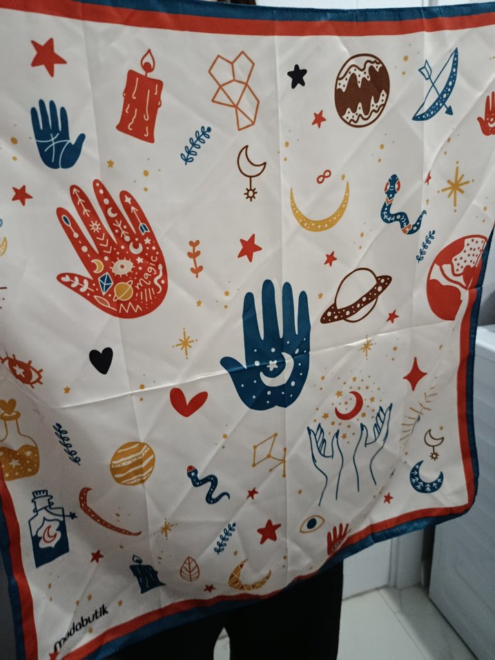 Etnik Desenli İpek Görünümlü Kadın Fular - Görsel 2