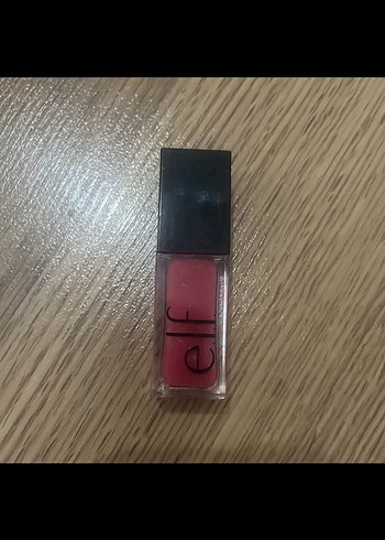 Elf Parlak Kırmızı Ruj