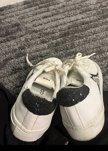 Kemal Tanca Beyaz Yılan Desenli Bağcıklı Kadın Sneakers