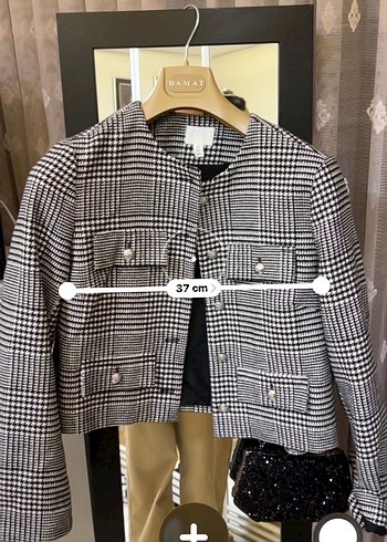 H&M Marka Düğmeli Kısa Ekose Desenli Kadın Ceket - Görsel 2