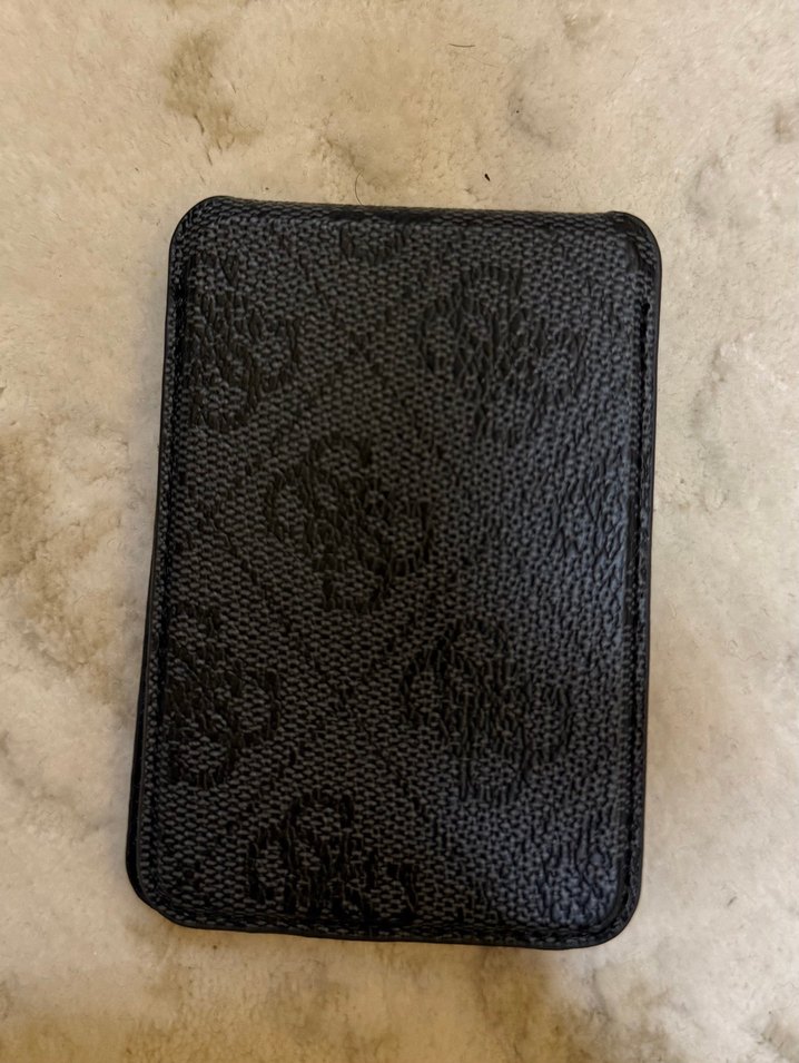 Guess Orjinal Lisanslı Kartlık - Görsel 3