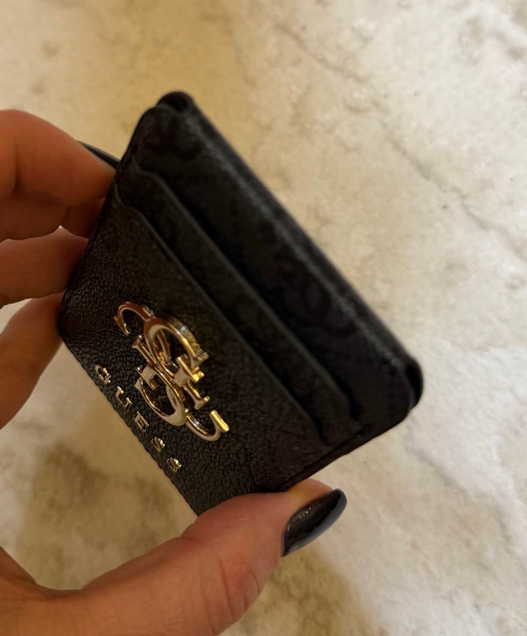 Guess Orjinal Lisanslı Kartlık - Görsel 4