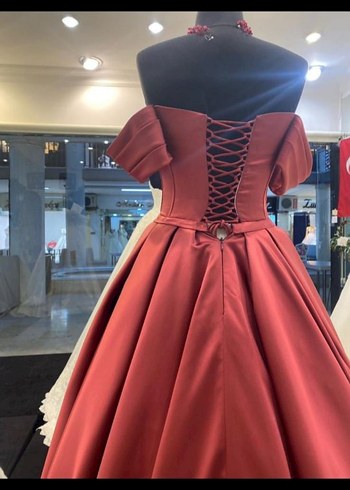 Bordo Uzun Drapeli Kısa Kollu Kadın Abiye - Görsel 3