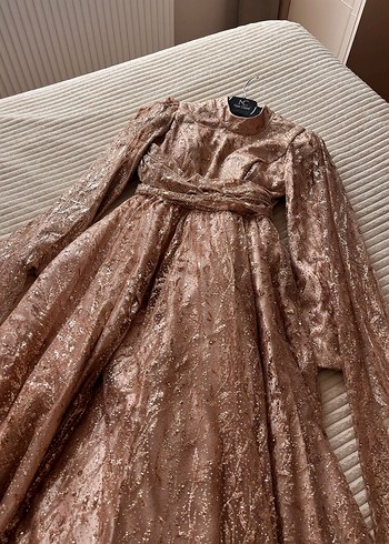 Bej Nakışlı Vintage Uzun Abiye Elbise pelerin kollu sifir elbise - Görsel 2