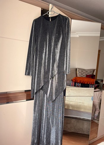 Siyah Renkli Uzun Abiye Elbise - Görsel 4