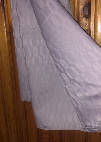 Gri desenli Şal - Görsel 3