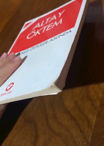 Altay Öktem - Beni Yanlış Öptüler Aslında - Görsel 4