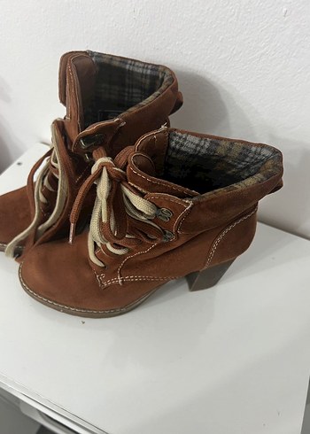 Deichmann Bohem Tarzında Kahverengi Süet Kadın Topuklu Bot