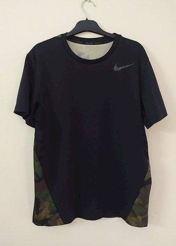 ORJİNAL Nike kamuflaj desenli tişört