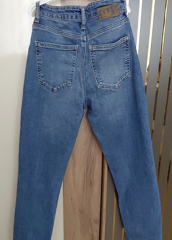 34 Beden mavi Renk Parlak Mavi Midi Denim Kadın Jean