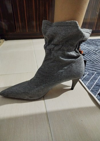 Gri Triko Stiletto Topuklu Kadın Bot