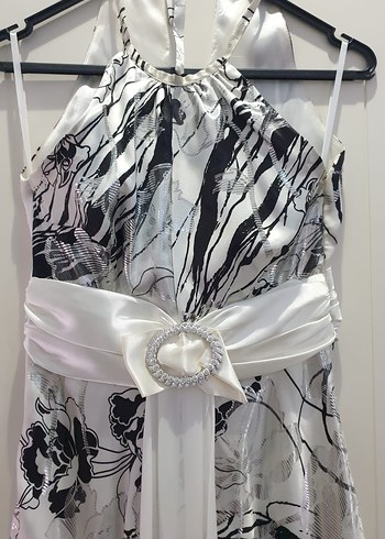 Saten gece elbisesi - Görsel 2