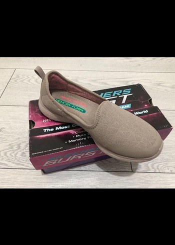 36 Beden Skechers Microburst bağcıksız spor ayakkabı