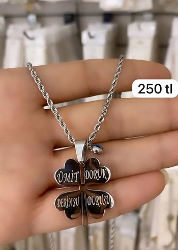 Zincir Detaylı Minimalist Altın Renkli Mini Kolye