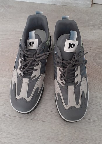 Gri Bağcıklı Kadın erkekSpor Ayakkabı MP