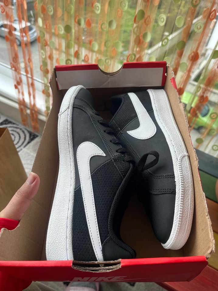 Siyah Beyaz Nike Spor Ayakkabı - Görsel 5