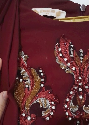 Bordo Nakışlı Uzun Kollu Kadın Abiye Elbise - Görsel 4