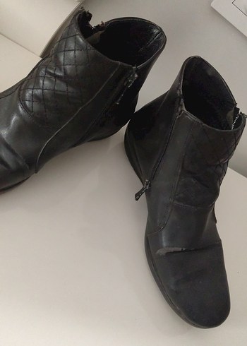 Fermuarlı Siyah Kadın Dolgu Topuk Bot - Görsel 4