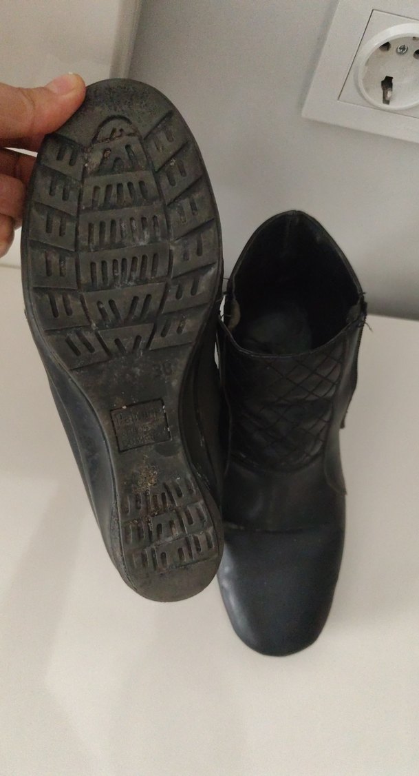 Fermuarlı Siyah Kadın Dolgu Topuk Bot - Görsel 3