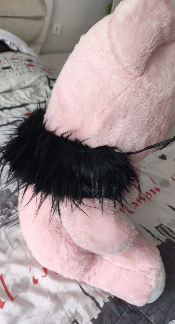 Siyah Kürk Detaylı Gotik Boyunluk - Görsel 3