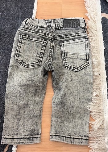 Erkek Çocuk Gri Batik Desenli Kemerli Kot Pantolon - Görsel 2