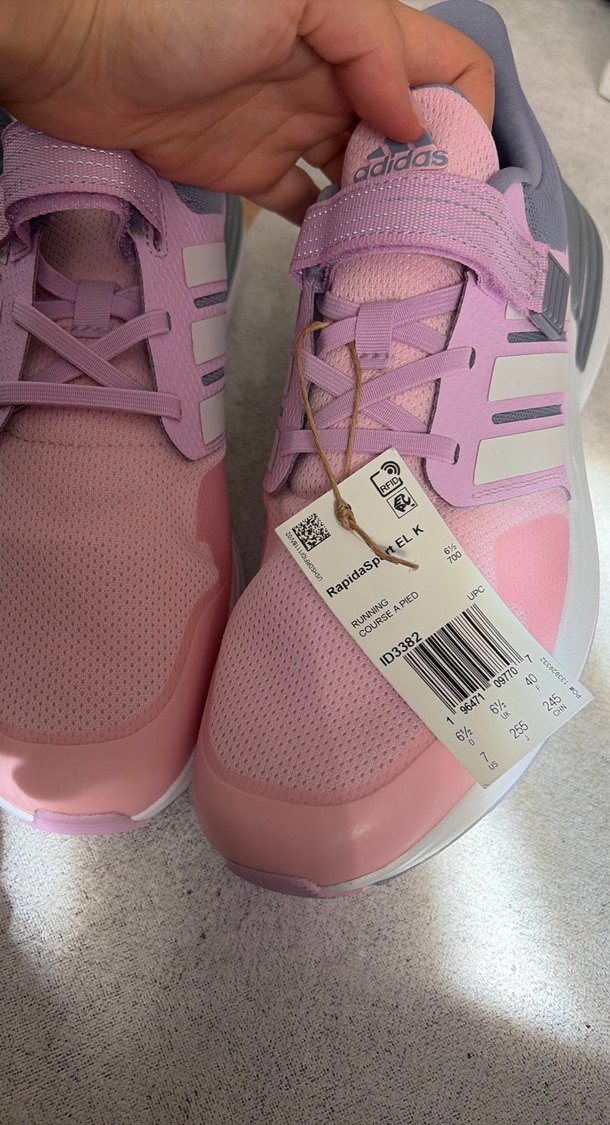 Kadın adidas
 orijinal ayakkabı Amerikadan geldi - Görsel 3