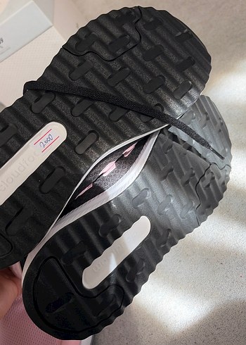 Pembe Şeritli Siyah Spor Ayakkabı - Görsel 4