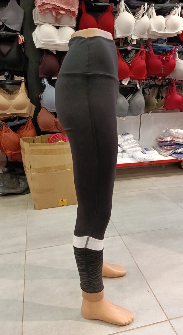 Siyah Gri Baskılı Kadın Spor Tayt - Görsel 4